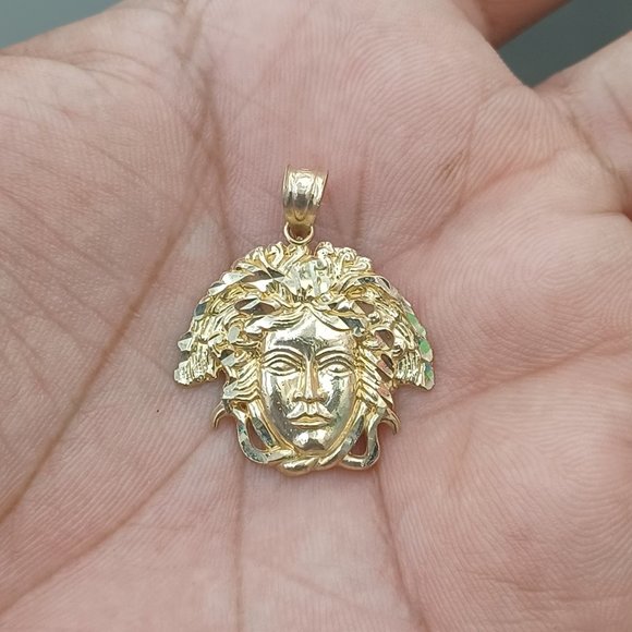 10kt real gold pendant